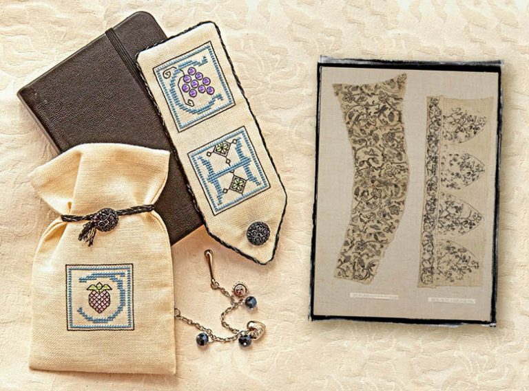 Elizabethan Cross Stitch Alphabet Elizabethan Cross Stitch Alphabet